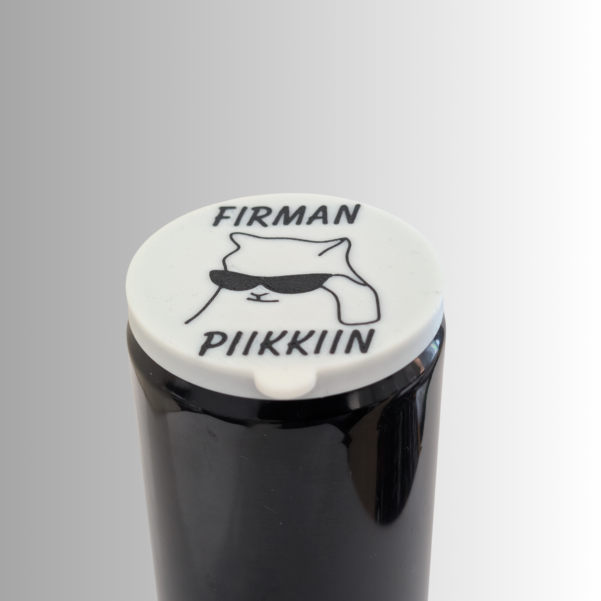 "Firman piikkiin" Tölkin kansi