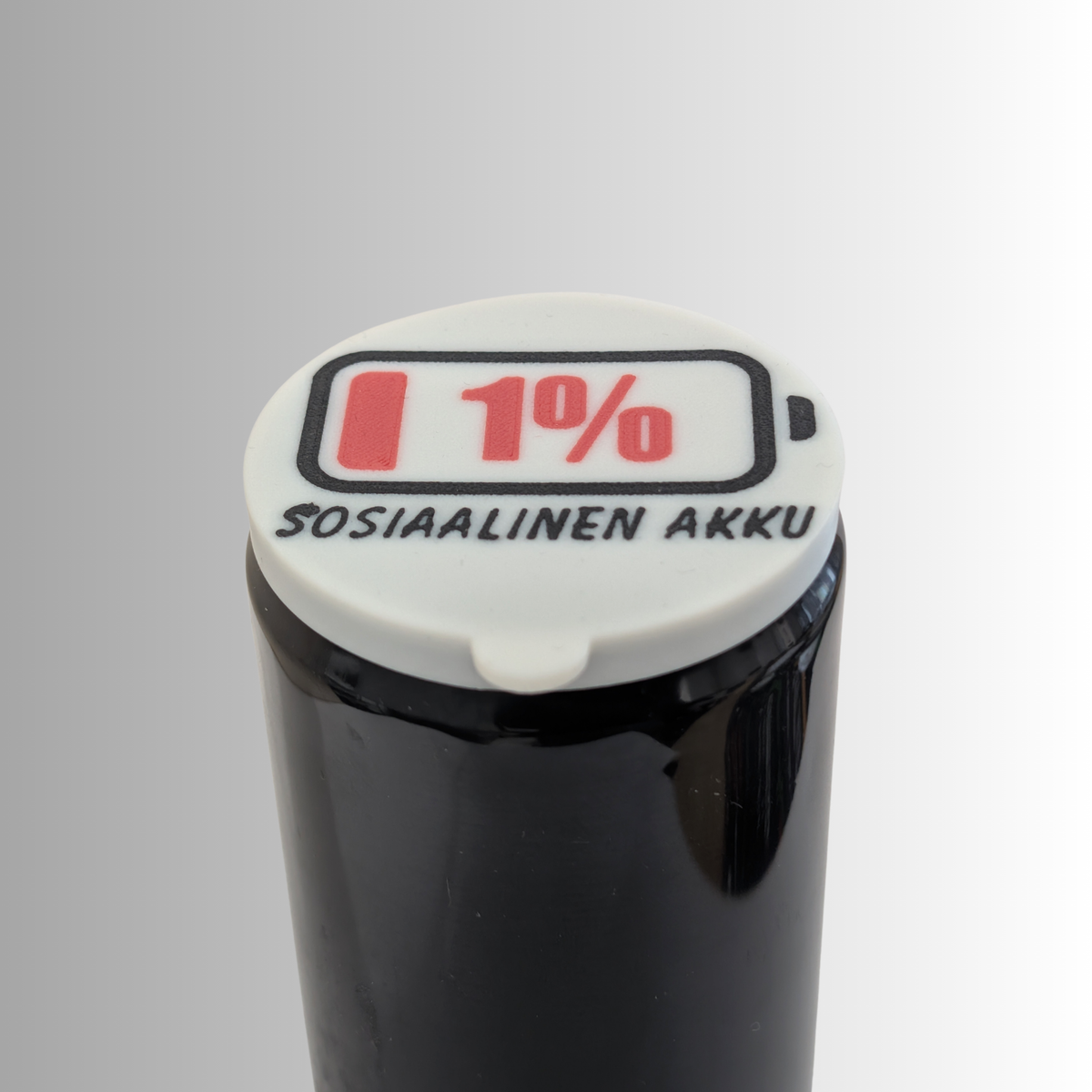 "Sosiaalinen akku" Tölkin kansi